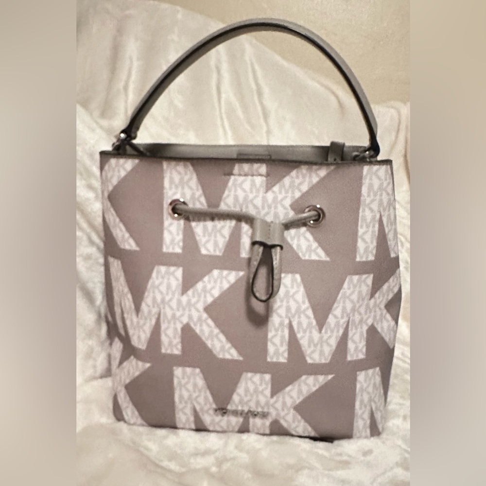 Michael Kors bucket bag
